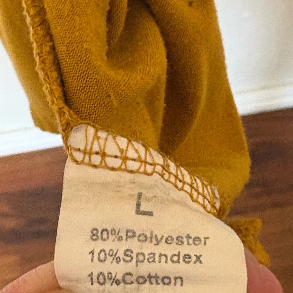 Allegrace Mustard Yellow V-Neck Tunic Top (Size Large)